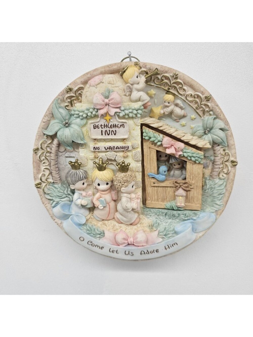 Precious Moments Bethlehem Inn Nativity Scene Plate 1998 Enesco